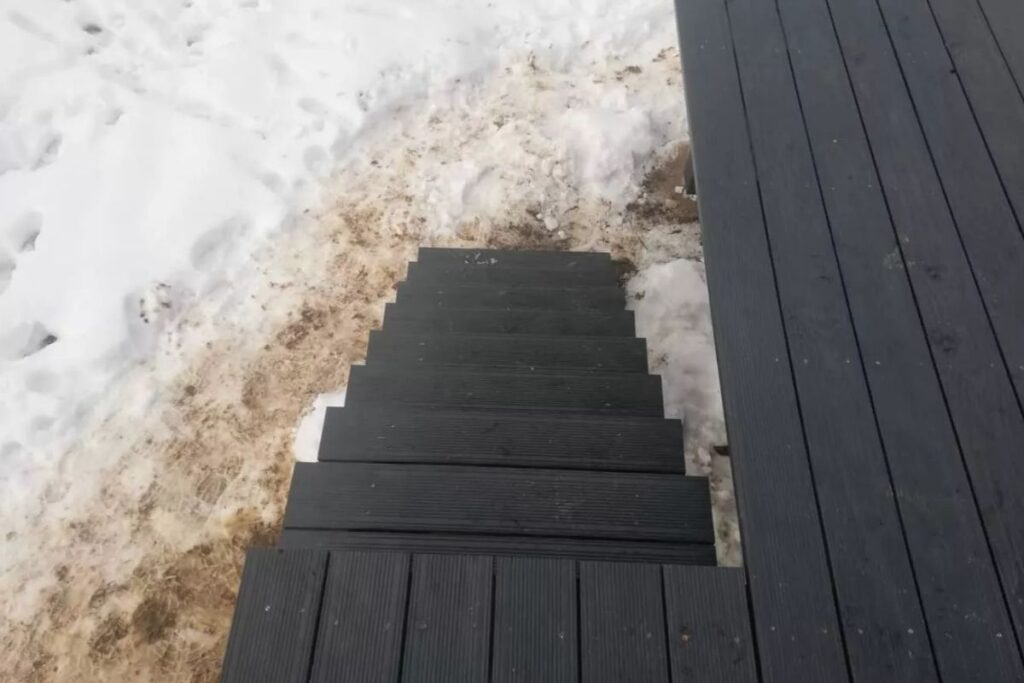 terrasse-bois-sur-plot-beton-9