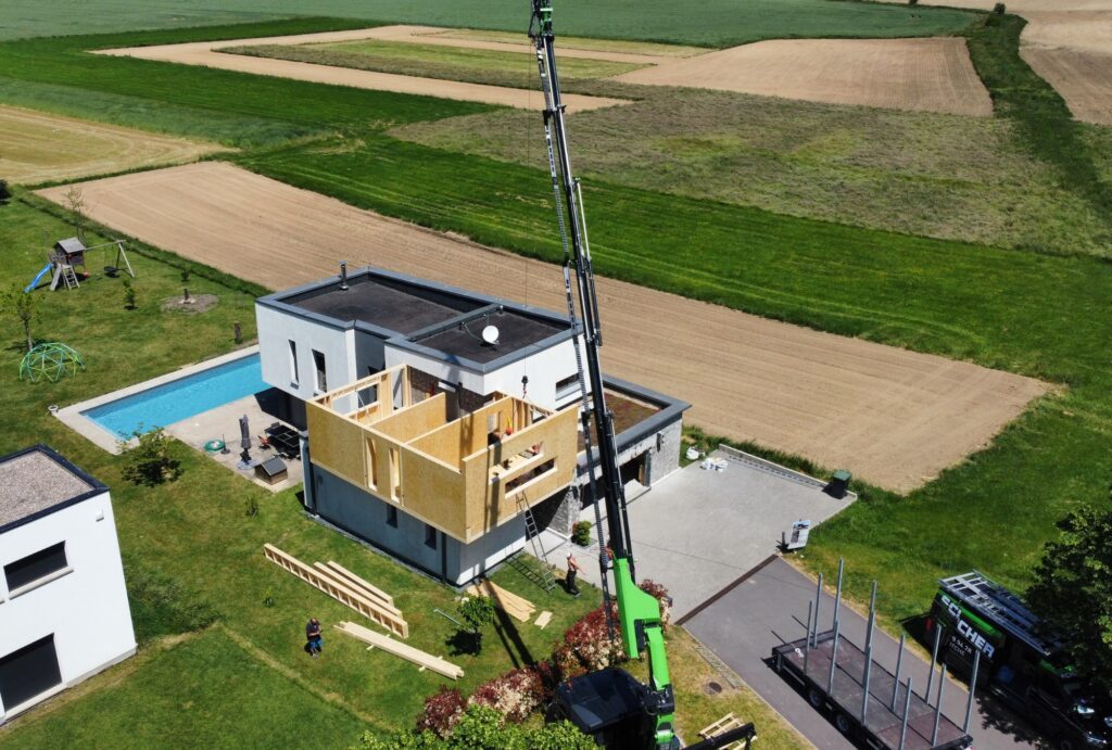 surélévation-partielle-maison-jour-de-montage